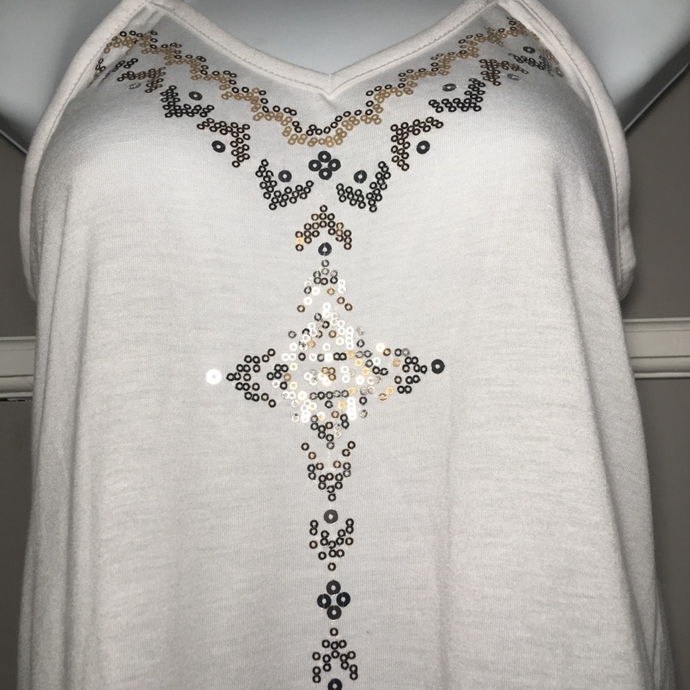 NO BOUNDARIES TANK TOP - Picture 3 of 7